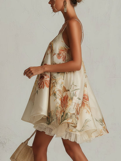 Blanche | Robe Mini Trapèze en Organza Fleurie Beige à Bordure en Dentelle