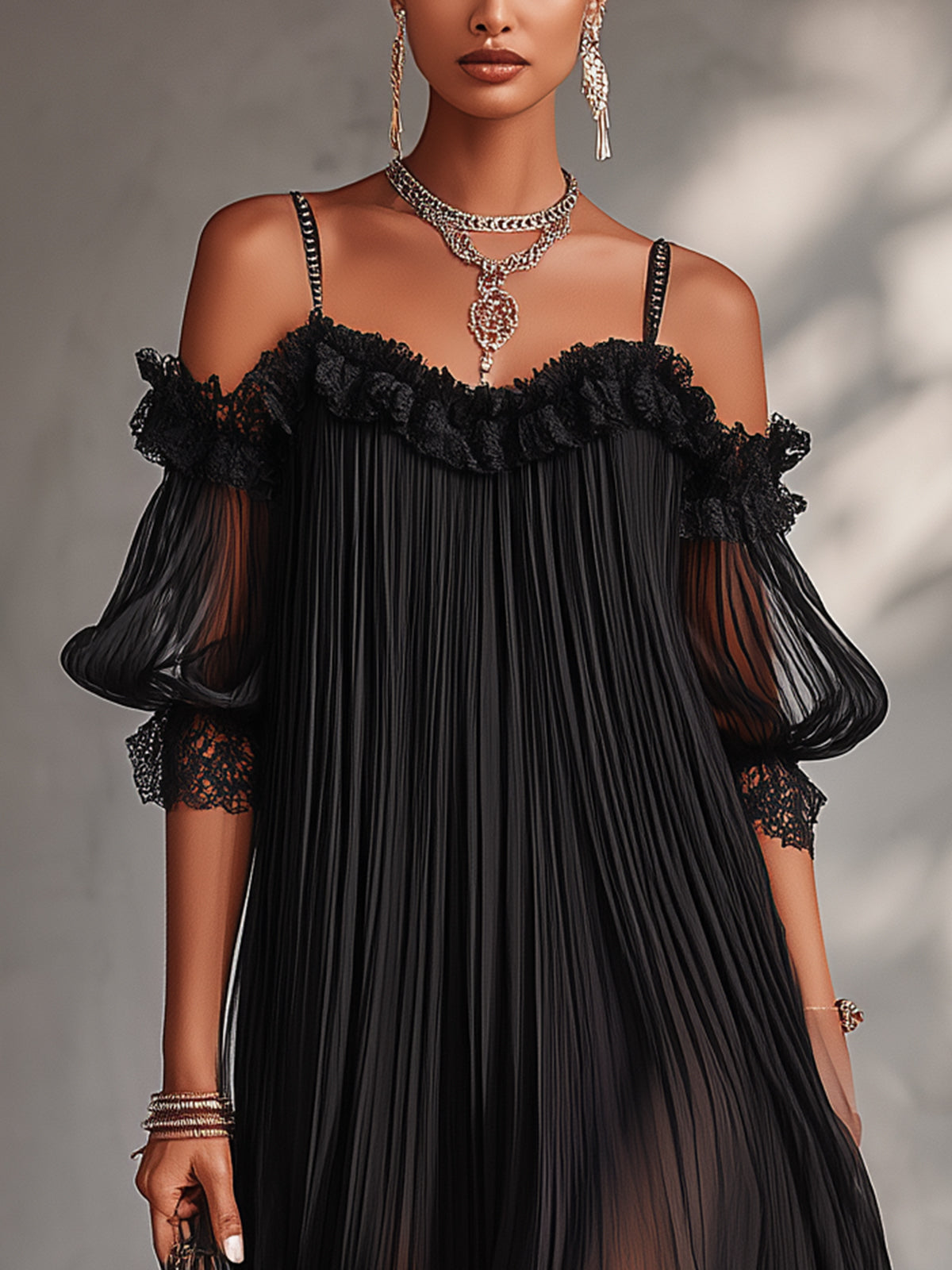 Camille | Robe Mini en Mousseline Noire à Épaules Dénudées et Bordure en Dentelle